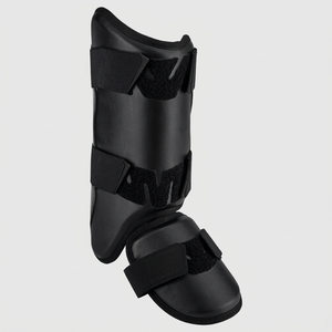 Protector de Piernas de Cuero PU Negro con Cierre de Velcro, Ligero, Ajuste Universal, Protección para Todas las Estaciones - Product Image 2