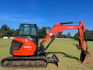 Machines japonaises certifiées CE avec godet Kubota bon état U55 mini pelleteuse 5.5 tonnes pelle sur chenilles d'occasion - Product Image 3