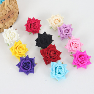 Cabeza <span class=keywords><strong>de</strong></span> flor artificial <span class=keywords><strong>de</strong></span> rosa <span class=keywords><strong>de</strong></span> <span class=keywords><strong>esquina</strong></span> <span class=keywords><strong>de</strong></span> terciopelo <span class=keywords><strong>de</strong></span> alta calidad hecha a mano para decoración del hogar, coche <span class=keywords><strong>de</strong></span> boda, decoración elegante del Día <span class=keywords><strong>de</strong></span> <span class=keywords><strong>la</strong></span> madre <span class=keywords><strong>de</strong></span> Año Nuevo - Product Image 2