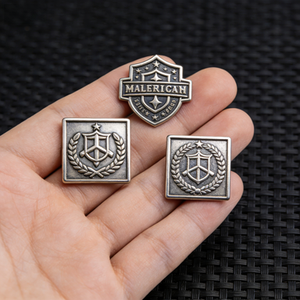 การหล่อเหล็กกล้างานตามสั่งแผ่นโลหะสีโลหะแผ่นป้ายโลโก้3D 2D งาน OEM CNC - Product Image 1