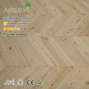 Piso de Madera Real de <span class=keywords><strong>Roble</strong></span> Blanco Resistente al Agua Apolloxy, Acabado Liso con Protección UV, Grado ABC, Diseño Chevron de 60 Grados - Product Image 1