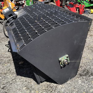 Cubo Minitype de alta calidad para Skip Steer Loader y mezclador Cubo de mezcla de hormigón con alimentador eficiente - Product Image 6