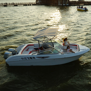 Buen Precio, Bote de Pesca de Fibra de Vidrio de 6.2m de Largo, Tipo Dinghy Pequeño, en Venta - Product Image 6