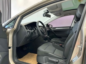 2019 <span class=keywords><strong>2022</strong></span> 2023 Usado para Volkswagen Golf 5 puertas 5 plazas Gasolina Turbo Automático Volante a la izquierda - Product Image 4
