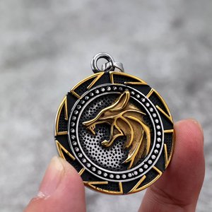 Yunnique – collier avec pendentif tête de loup en acier inoxydable pour hommes, thème Viking, design géométrique animal, bijoux cadeau, accessoire de mode - Product Image 3
