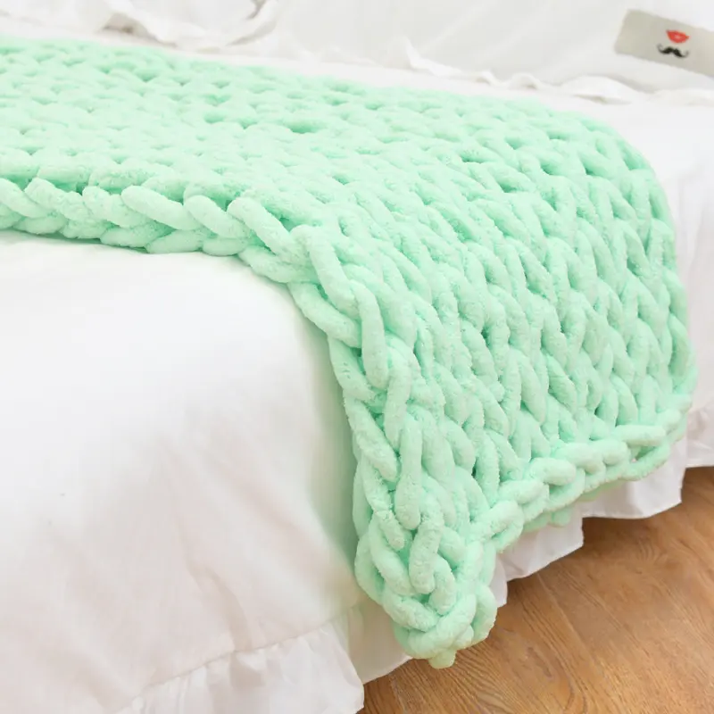 Wholesale Cheap Price Oversize Super Soft Warm Thick Chenille Bed Throw Blanket