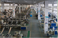 Machine d'emballage flexible multi-combinaisons pour couverts jetables, à changement rapide pour les ensembles couteau-fourchette-cuillère ou 3-en-1