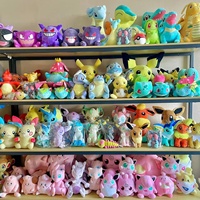 Boneka Pokemon Populer 20-25CM/8inci, Boneka Hewan Lembut Isi Dakron 8-inci, Mainan Mesin Cakar untuk Anak Laki-laki Perempuan, Hadiah Liburan