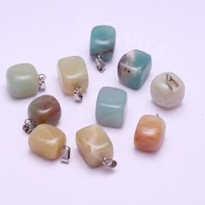 Kalung Liontin Batu Kristal Alami Mentah Bentuk Acak Grosir, Ukuran Kecil Mini, Batu Kuarsa Mentah untuk Penyembuhan - Product Image 5