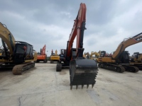 Excavadora Usada DOOSAN DX300 Agile Zero-Tail-Swing para Excavación de Nuevas Líneas de Alcantarillado en Zonas Residenciales Densas