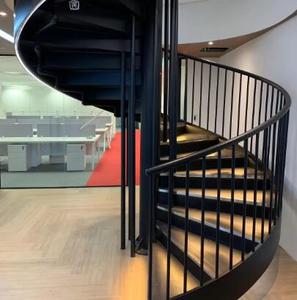 Escalier extérieur en colimaçon en acier au carbone durable avec main courante ronde, stable et sûr - Product Image 6