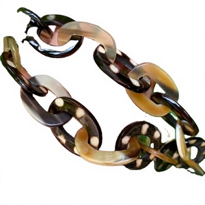 Collier en corne de buffle moderne fait main, qualité supérieure, personnalisation possible, design unique, bijoux de mode, couleur personnalisée - Product Image 1