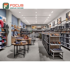 Exhibidores de Piso de Material Reciclado para Tiendas de Diseño, Diseño Interior de Tiendas de Ropa - Product Image 2