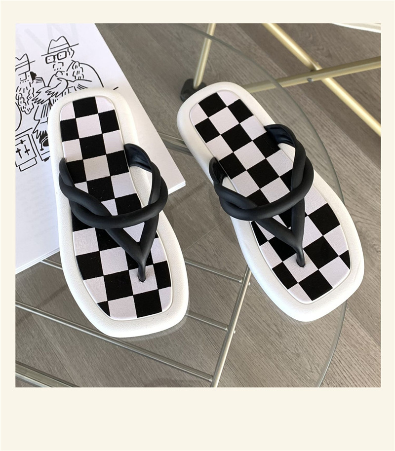 Summer Beach Slippers Ladies Leather Flip flops Soft Printed Flip Flops Slippers
