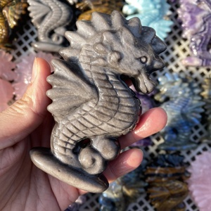 Vente en gros de cristaux de haute qualité, hippocampe en cristal de 10 cm, artisanat sculpté à la main, améthyste de rêve, quartz, labradorite, décoration d'intérieur, cadeaux en cristal - Product Image 5