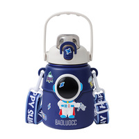 Flacons thermos sous vide à double paroi pour enfants astronautes de 850ml en acier inoxydable 316 bouteille d'eau isolée pour enfants avec paille