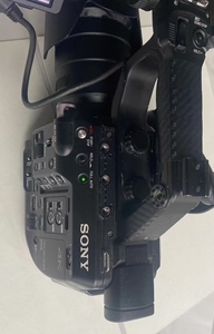 Videocamera Sony PXW-FS5 Usata Originale con Kit Obiettivo 18-105mm F/4 G OSS e Registrazione Video 4K - Product Image 4