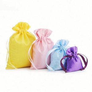 Sacs cadeaux personnalisés en satin avec cordon de serrage, mini-pochettes 5x7 pouces pour bijoux, friandises, mariages, cadeaux de fête (30 pièces) - Product Image 2