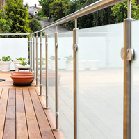 Rampe en verre et acier inoxydable moderne de luxe, résistante à la rouille, pour villa, terrasse, balcon, escalier, pont, jardin, bord de mer