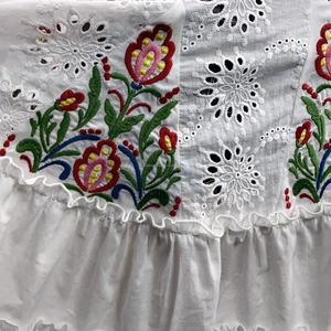 Robe Bohème Gothique Brodé de Fleurs, Robe de Soirée Décontractée Ucraine & Ghana, Robes Amples en Lin à Manches Longues pour Femmes - Product Image 4