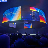 Écran LED flexible Pushunled P2.5, mur vidéo incurvé pour la publicité aéroportuaire, panneau LED