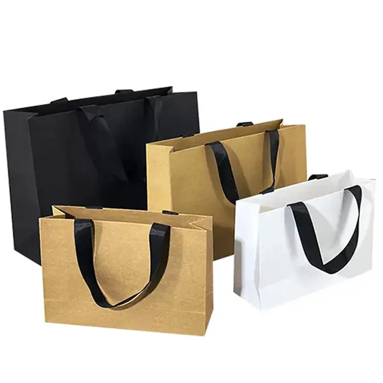 Hediye high-end giyim mağazası özel çanta baskı logosu iple yüz germe halat kağıt torba