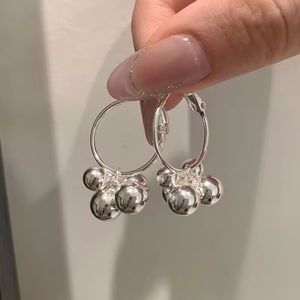 Boucles d'oreilles géométriques tendance, simples, irrégulières, imitation perle, longues, à pampilles, en forme de cerceau - Product Image 1