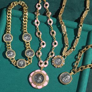 Gioielli con Monete Vintage Europee, Set di Gioielli Antichi Francesi in Oro. - Product Image 5