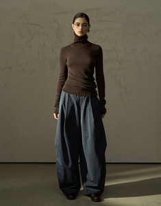 Custom OEM Women's Spring 2026 Smocked Wide-Leg Pants | Silky-Soft Matte Brushed <strong>Shirring</strong> Detail for Relaxed Casual Wear <strong>Trouser</strong> - Product Image 3