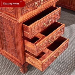 Daxiang Home - Combinación de Mesa y Silla de Oficina de Madera de Sequoia, Escritorios de Madera de Sándalo Rojo, Escritorio Chino, Origen Guangdong - Product Image 1