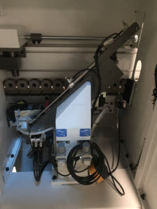 آلة تشكيل حواف الخشب الأوتوماتيكية بالكامل من HOLZH لصناعة الأثاث الخشبي وتشطيب حواف القشرة البلاستيكية - Product Image 2