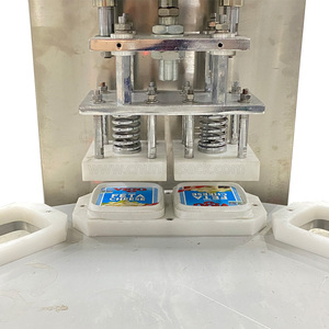 Hoàn Toàn Tự Động Sô Cô La Mứt Sản Phẩm Sữa Bơ Lây Lan Điền Niêm Phong Máy Đóng Gói - Product Image 3