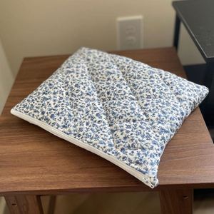 Eco-Friendly Floral Print Quilted Custom Cotton Cosmetic Organizer Zipper <b>Tablet</b> Sleeve Travel Women Large Storage <b>Bag</b> - Product Image 3