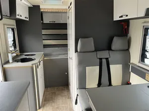 Aurovex Nuevo 4X2 RV Autocaravana Casa de caravana móvil Precio bajo Transmisión manual Euro 5 Combustible para turismos - Product Image 4