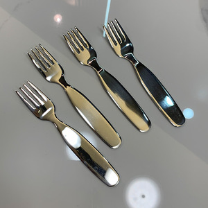 Cuchara corta de acero inoxidable 304 con mango ancho para niños, cuchara de postre de leche en polvo, tenedor para ensalada de frutas, juegos de cubiertos - Product Image 2