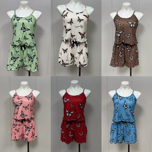Conjunto de Loungewear Feminino em 30 Cores, Tamanhos S-2XL, Estampa de Coração, Camisola Confortável e Shorts, Conjunto de Pijama Casual para Uso ao Ar Livre - Product Image 6