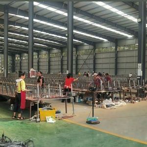 Customized Size Low Visibility Anti-Tank <b>Net</b> Wholesale Custom Iron <b>Wire</b> Mesh Tank Barrier Fence Plain Weave Track Wrapping <b>Net</b> - Product Image 6