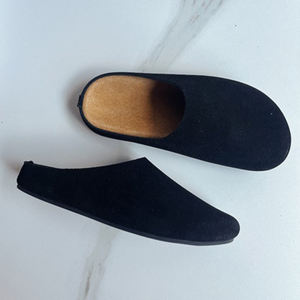 Chaussons en fourrure personnalisés OEM ODM avec logo, taille 35-40, en <span class=keywords><strong>mohair</strong></span>, à enfiler, antidérapants, pour femmes, en poils de vache, mules décontractées - Product Image 2