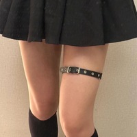 Nouvelle chaîne de jambe en cuir style punk sombre gothique lolita avec boucle à ardillon, chaîne de cuisse sexy, bracelet de jambe en kevlar pour jupes courtes pour femmes