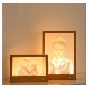 Lámpara Nocturna USB de Nuevo Estilo, Marco de Madera con Batería, Marco de Fotos LED Eléctrico, Luces Inteligentes para el Hogar, para Acrílico - Product Image 1