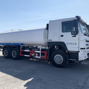 Sinotruck HOWO รถบรรทุกน้ำมันเหล็กกล้า6x4 10ล้อขนาด5000ลิตรรถบรรทุกแก๊สคาร์บอนเครื่องยนต์ดีเซลซ้ายมืออัตโนมัติ - Product Image 3