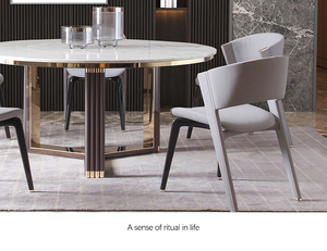 Chaise de salle à manger élégante en tissu et pieds métalliques noirs pour salon - Product Image 4