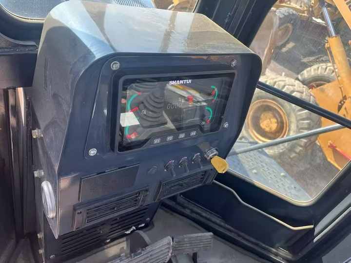 Shantui Sd22 Large Bulldozer Dozer Smooth Hydraulic Operation Dozer Crawler Diesel Power Engine Used Bulldozer Hot Sale in Stock