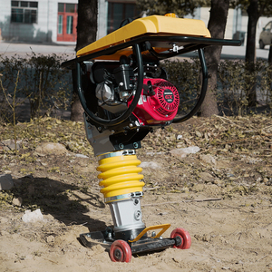 Compacteur de sol à moteur thermique avec moteur haute puissance de 5,5 à 6,5 CV pour travaux de construction en extérieur - Product Image 3