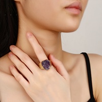 Bague Ajustable Bohème Vintage en Pierre Naturelle Brute avec Bande en Maille Plaqué Or 18K Tendance pour Mariages