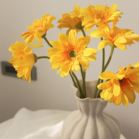 Groothandel Hoge Kwaliteit Handgemaakte Kunstmatige Real Touch Latex Gerbera Bloem Enkelstuk voor Bruiloft Huisdecoratie Tafelarrangement