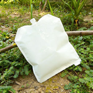 Pochette refermable de 4 litres sans BPA, écologique, thermoscellable, avec bec verseur, pour colostrum et autres liquides - Product Image 2
