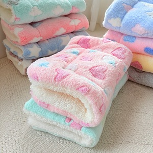 بطانية كلاب ناعمة من الفرو الصناعي بتصاميم متعددة من الشركة المصنعة بالجملة - Product Image 3