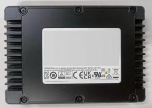 PM9D3A 7.68TB NVMe SSD 2.5 Inch Internal Solid State Drive for Server Storage MZWL67T6HBLC-00B07 PCIe 5.0 NVMe Internal SSD - Product Image 3