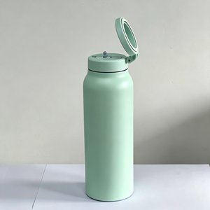 Bouteille de sport à couvercle magnétique de 24 oz, en acier inoxydable 304, thermos isolé pour la salle de sport, les voyages et les activités de plein air - Product Image 3